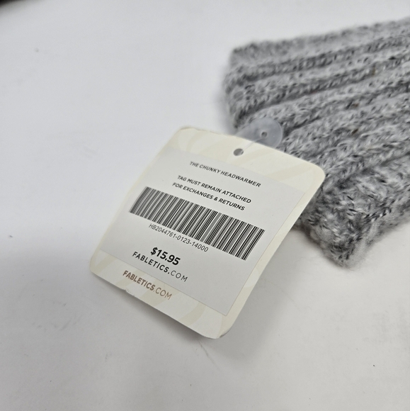 FABLETICS CHUNKY KNIT BEANIE WITH POM HAZE GREY & NWT CHUNKY HEADBAND WOMEN OS - Picture 12 of 16